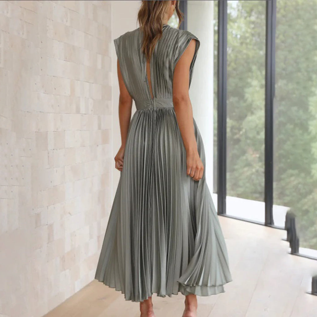 Marlowe & June™ | Timeless Pleated Midi Dress