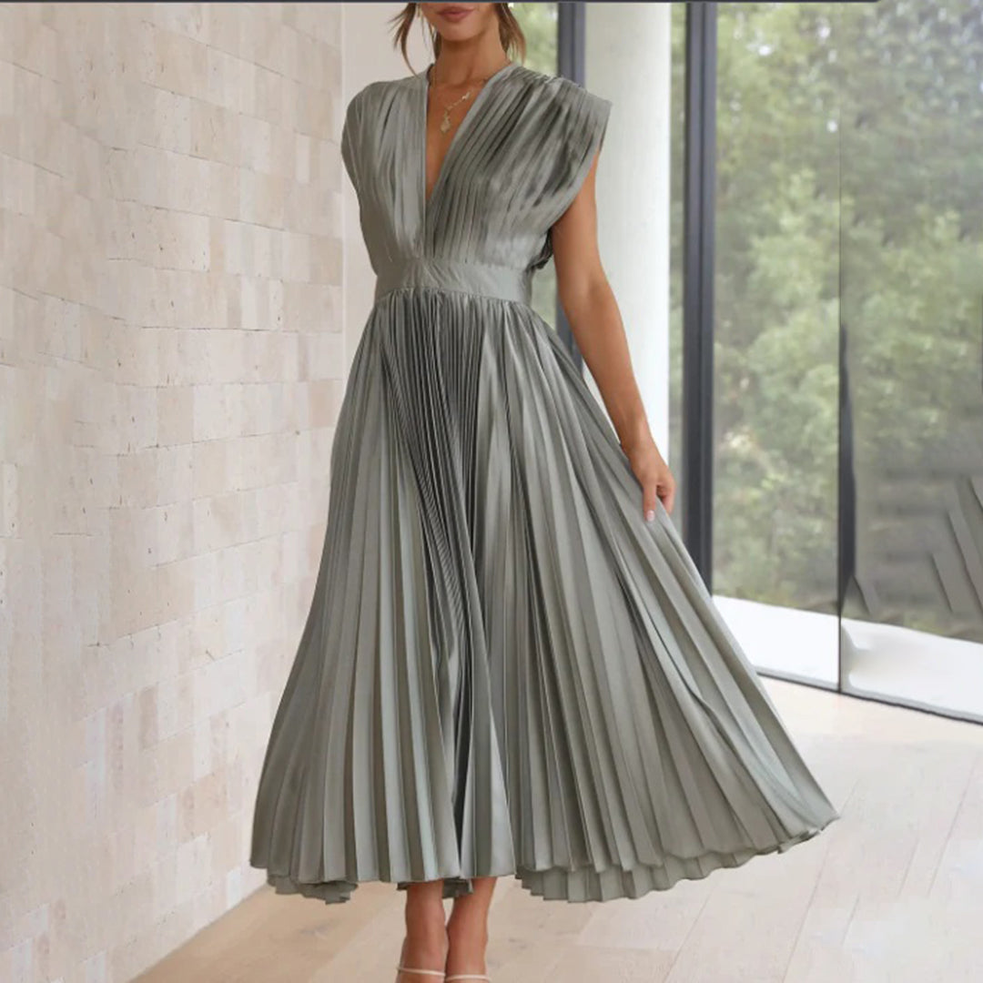 Marlowe & June™ | Timeless Pleated Midi Dress