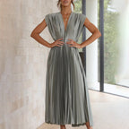 Marlowe & June™ | Timeless Pleated Midi Dress
