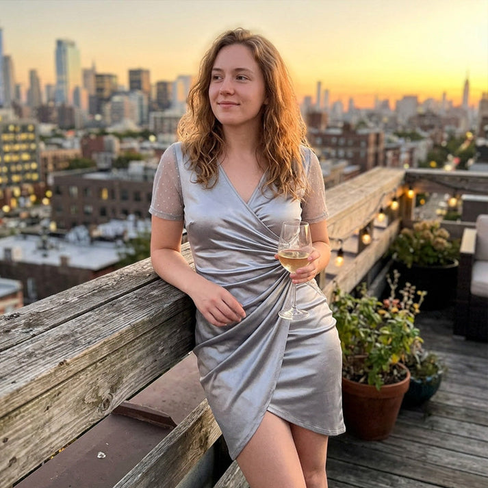 Molly | Dress with V-Neck